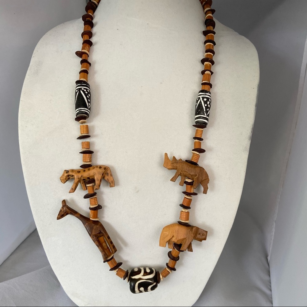 Vintage wooded beaded safari animal necklace